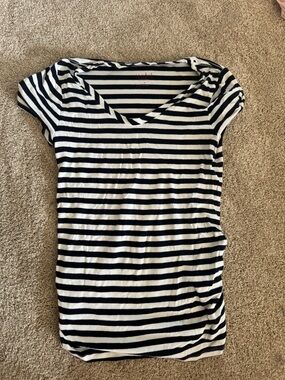 Striped Short Sleeve V-Neck Women's maternity Top - Black & White
